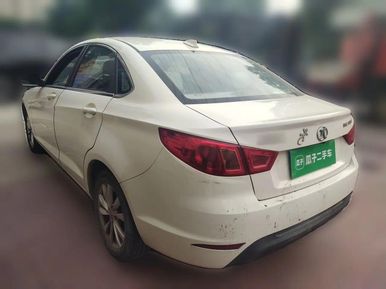 BAIC Senova D50 2016 1.5L Manual Elite Edition — миниатюра 4