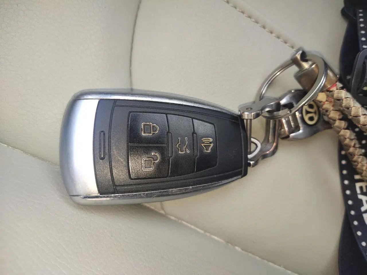 BAIC Senova D50 2016 1.5L Manual Elite Edition — миниатюра 9