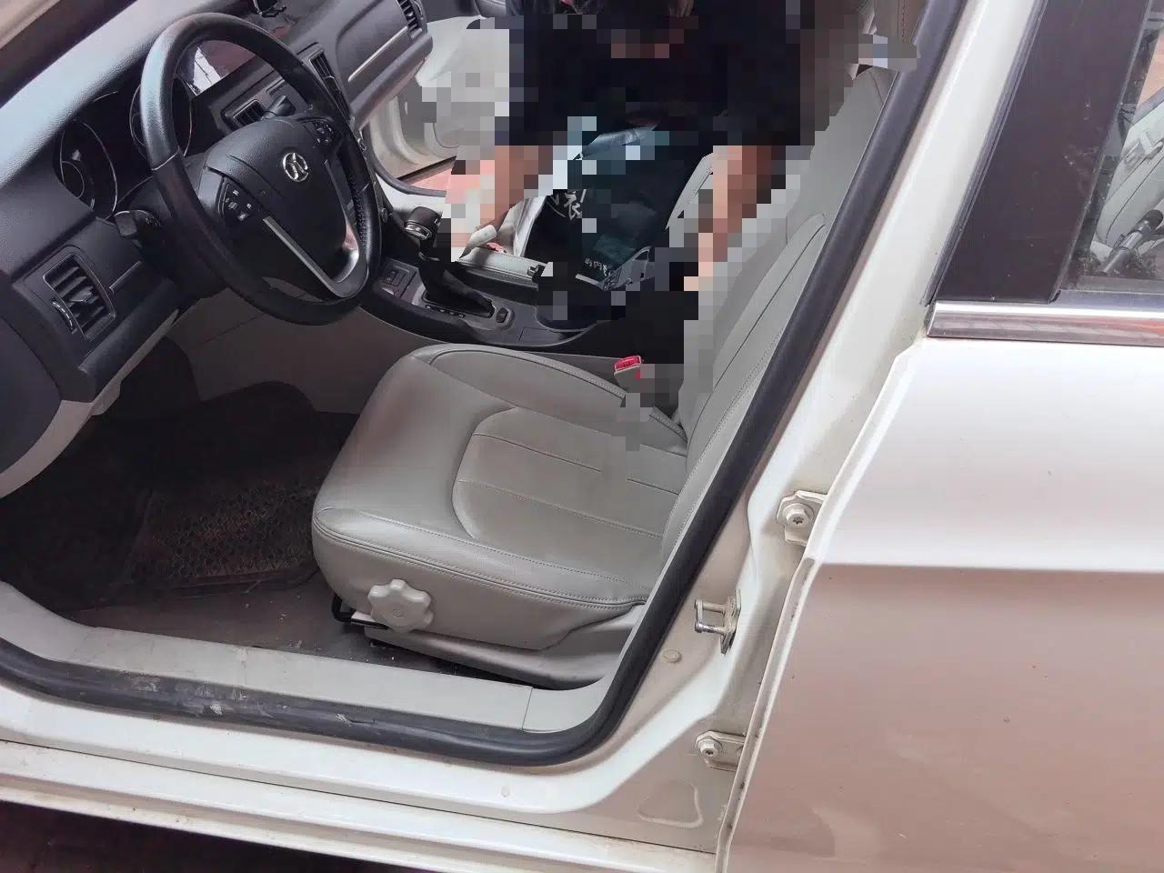 BAIC Senova D50 2016 1.5L CVT Elite Edition — миниатюра 16