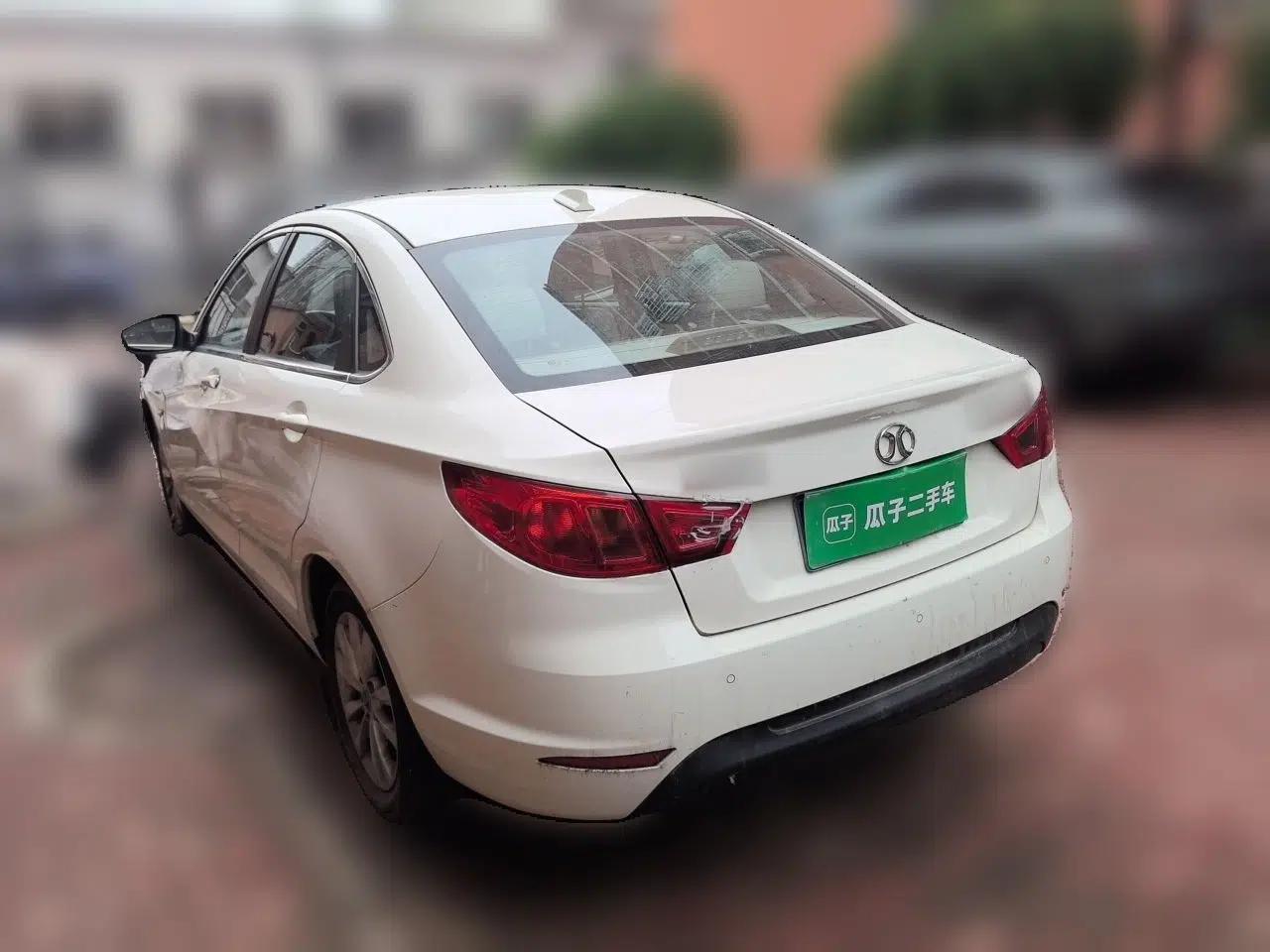 BAIC Senova D50 2016 1.5L CVT Elite Edition — миниатюра 4