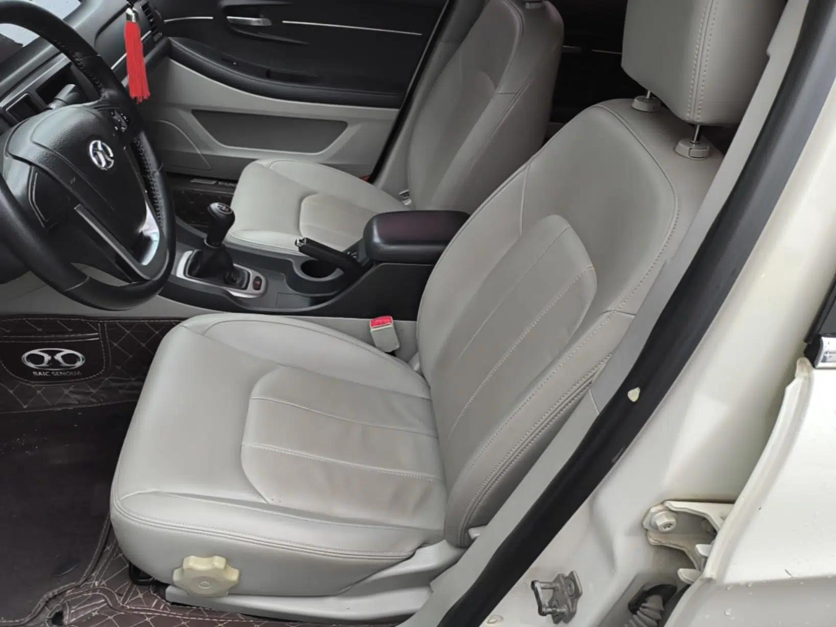 BAIC Senova D50 2014 1.5L manual comfort version — миниатюра 17