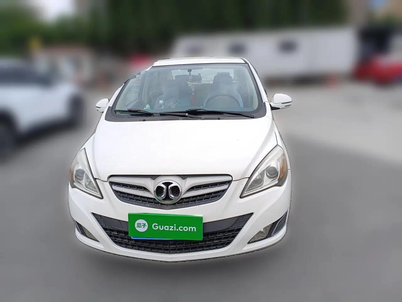 BAIC E Series 2013 Sedan 1.5L Manual Lotte Edition — миниатюра 2