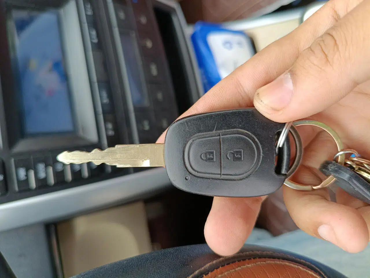 BAIC E Series 2013 Sedan 1.5L Manual Lotte Edition — миниатюра 9