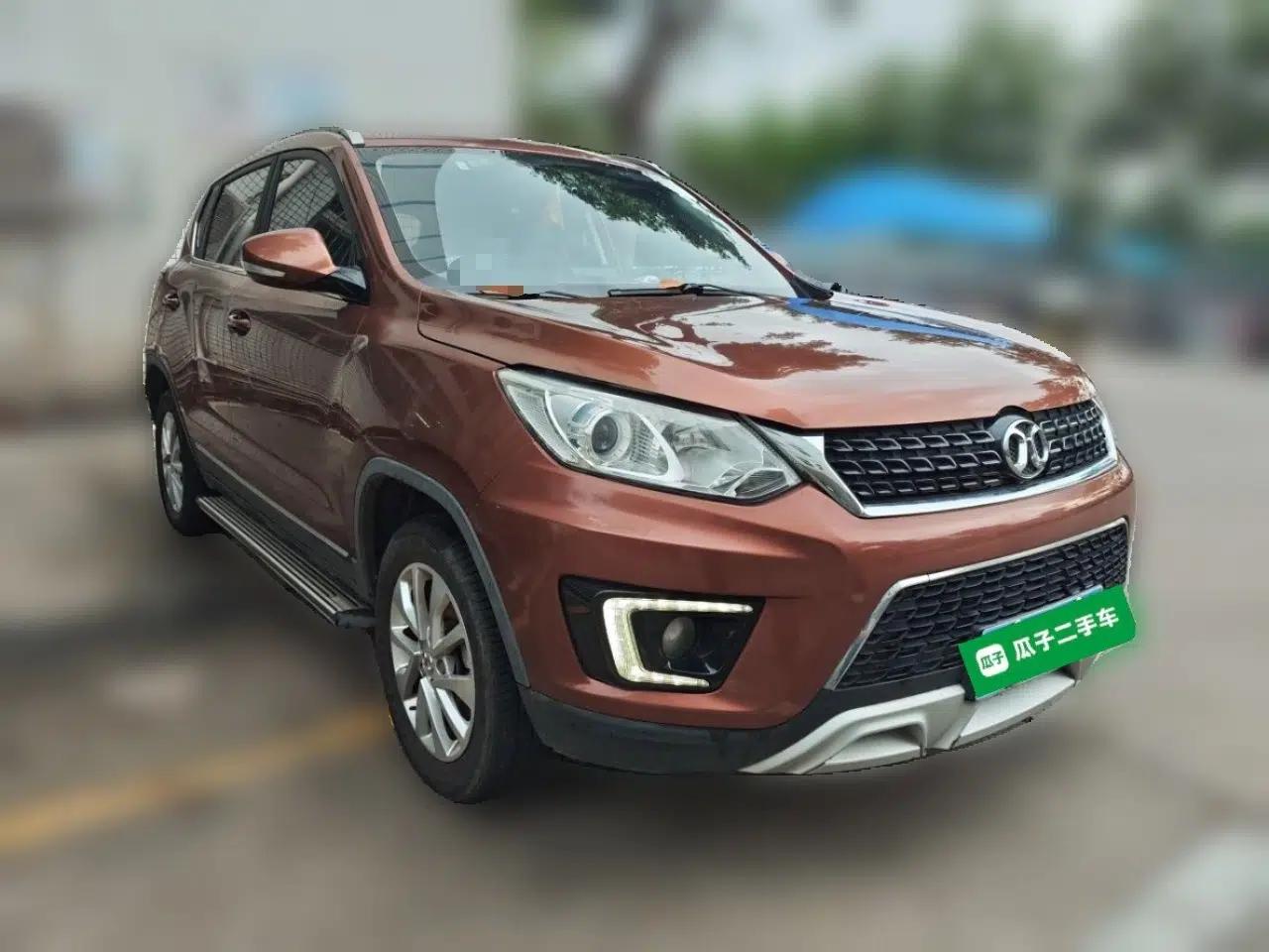 BAIC Senova X35 2016 1.5L Manual Elite Edition — миниатюра 3