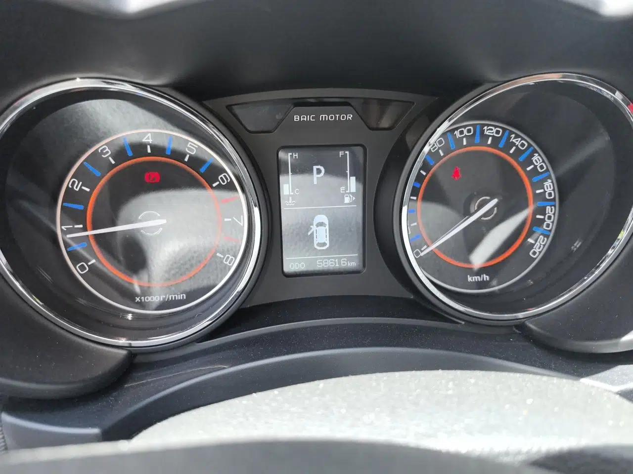 BAIC Senova X55 2016 1.5T CVT Comfort Version — миниатюра 12