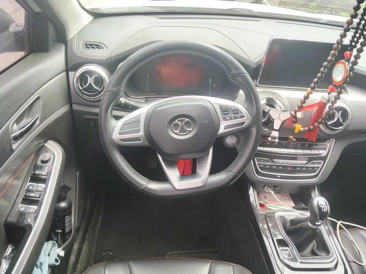 BAIC Beijing X5 2018 1.5T Manual Elite Edition National V — миниатюра 11