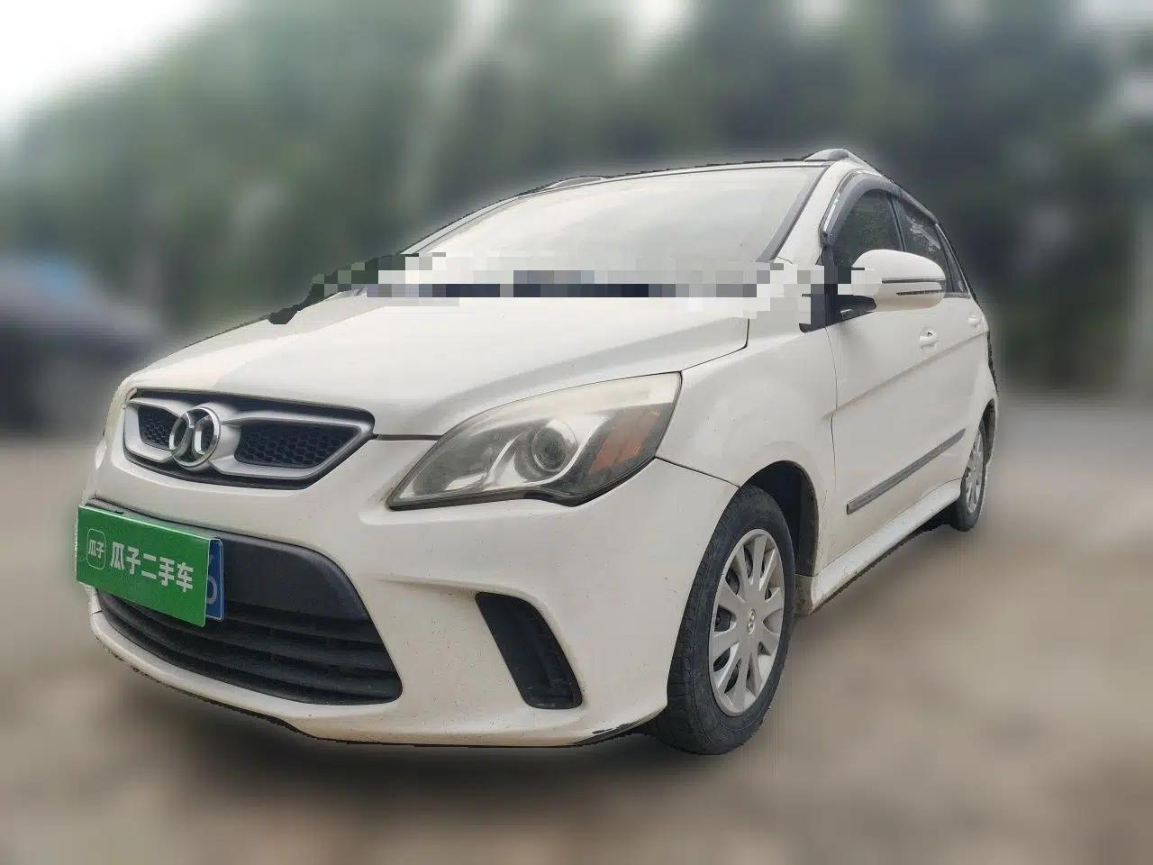 BAIC Senova D20 2015 Hatchback 1.3L Manual Leisure Edition — миниатюра 1