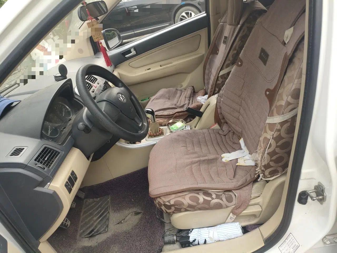 BAIC Senova D20 2015 Hatchback 1.3L Manual Leisure Edition — миниатюра 16