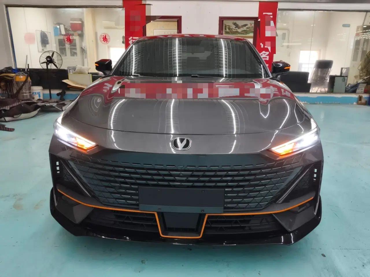 CHANGAN UNI-V 2022 1.5T Sport Edition — миниатюра 2