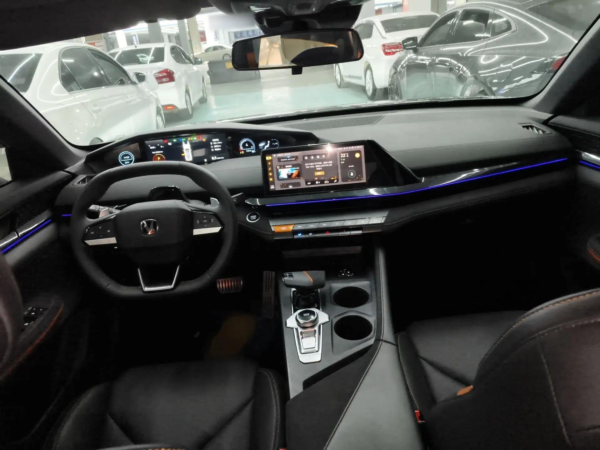CHANGAN UNI-V 2022 1.5T Sport Edition — миниатюра 12