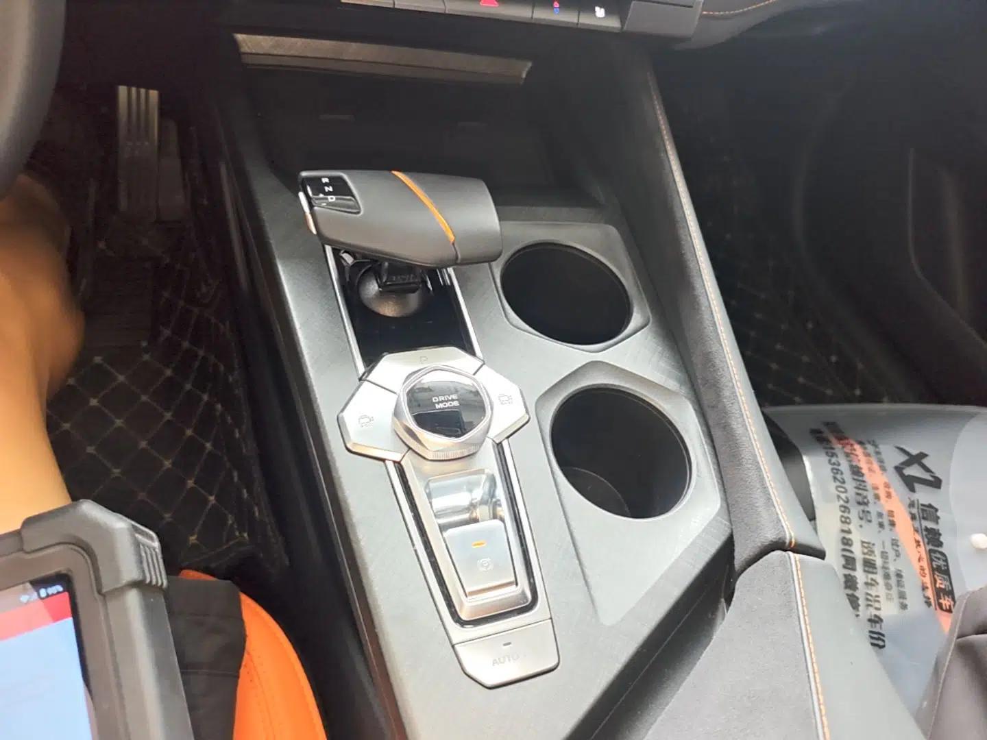 CHANGAN UNI-V 2025 1.5T 500Bar Prestige Sporty Version — миниатюра 17