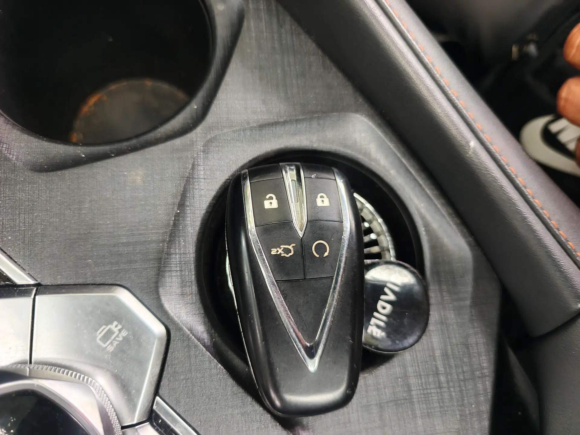 CHANGAN UNI-V 2023 1.5T Prestige Model — миниатюра 17