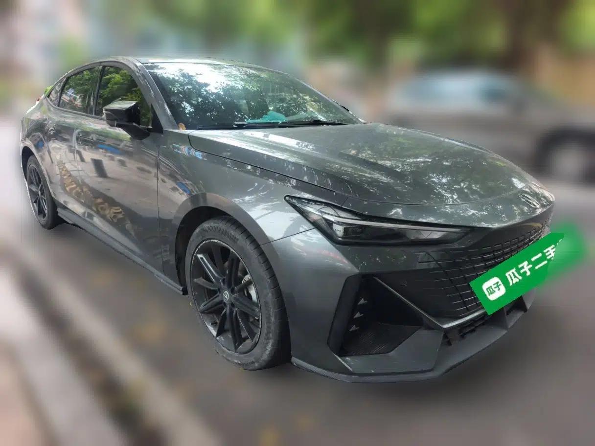 CHANGAN UNI-V 2023 1.5T Prestige Model — миниатюра 3