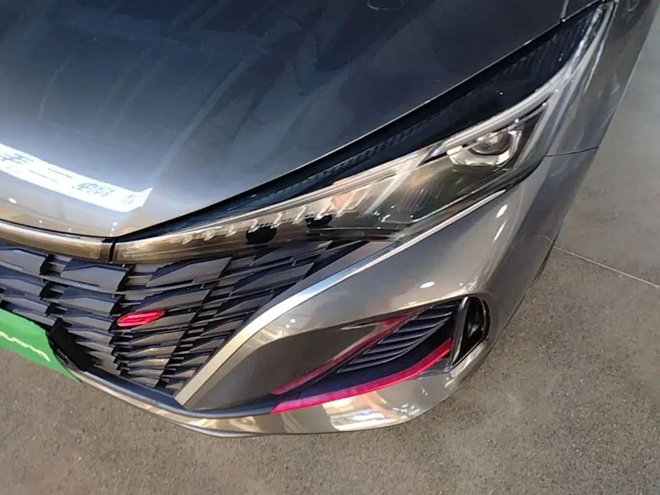 CHANGAN Eado 2022 PLUS Blue Whale NE 1.4T GDI DCT Prestige Edition — миниатюра 9
