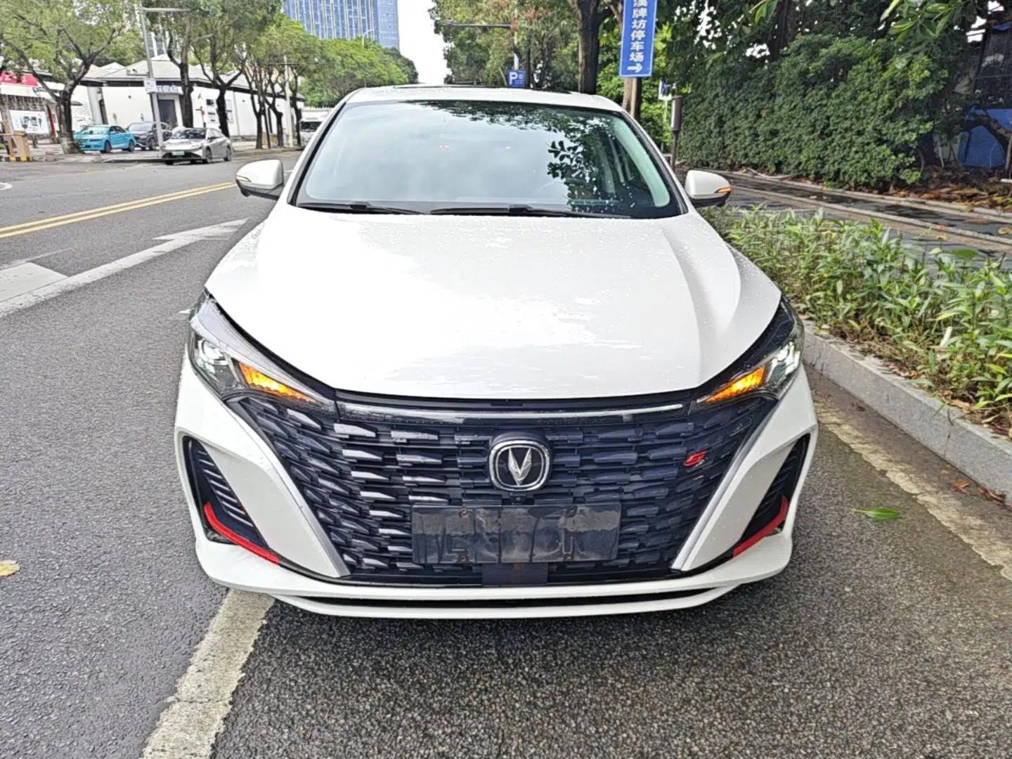 CHANGAN Eado 2023 Changan Edition PLUS Blue Whale NE 1.4T GDI DCT Prestige Version — миниатюра 2
