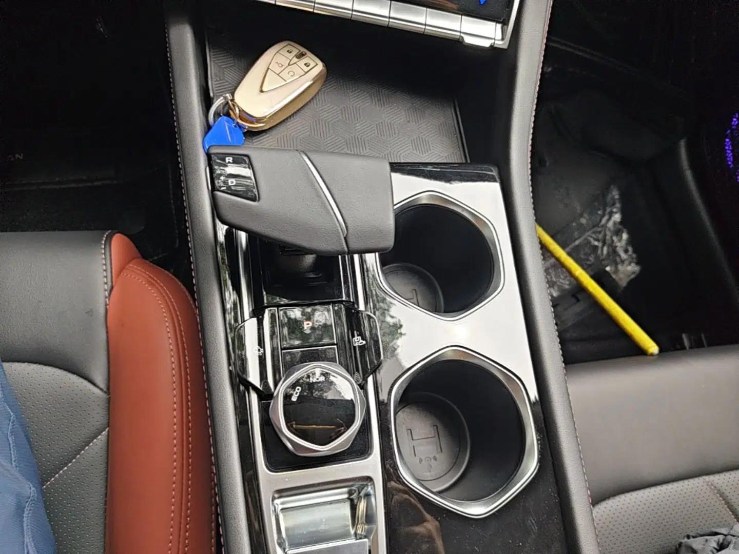 CHANGAN Eado 2023 Changan Edition PLUS Blue Whale NE 1.4T GDI DCT Prestige Version — миниатюра 17