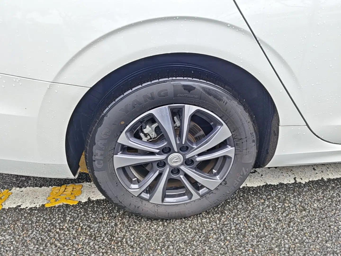 CHANGAN Eado 2023 Changan Edition PLUS Blue Whale NE 1.4T GDI DCT Prestige Version — миниатюра 10