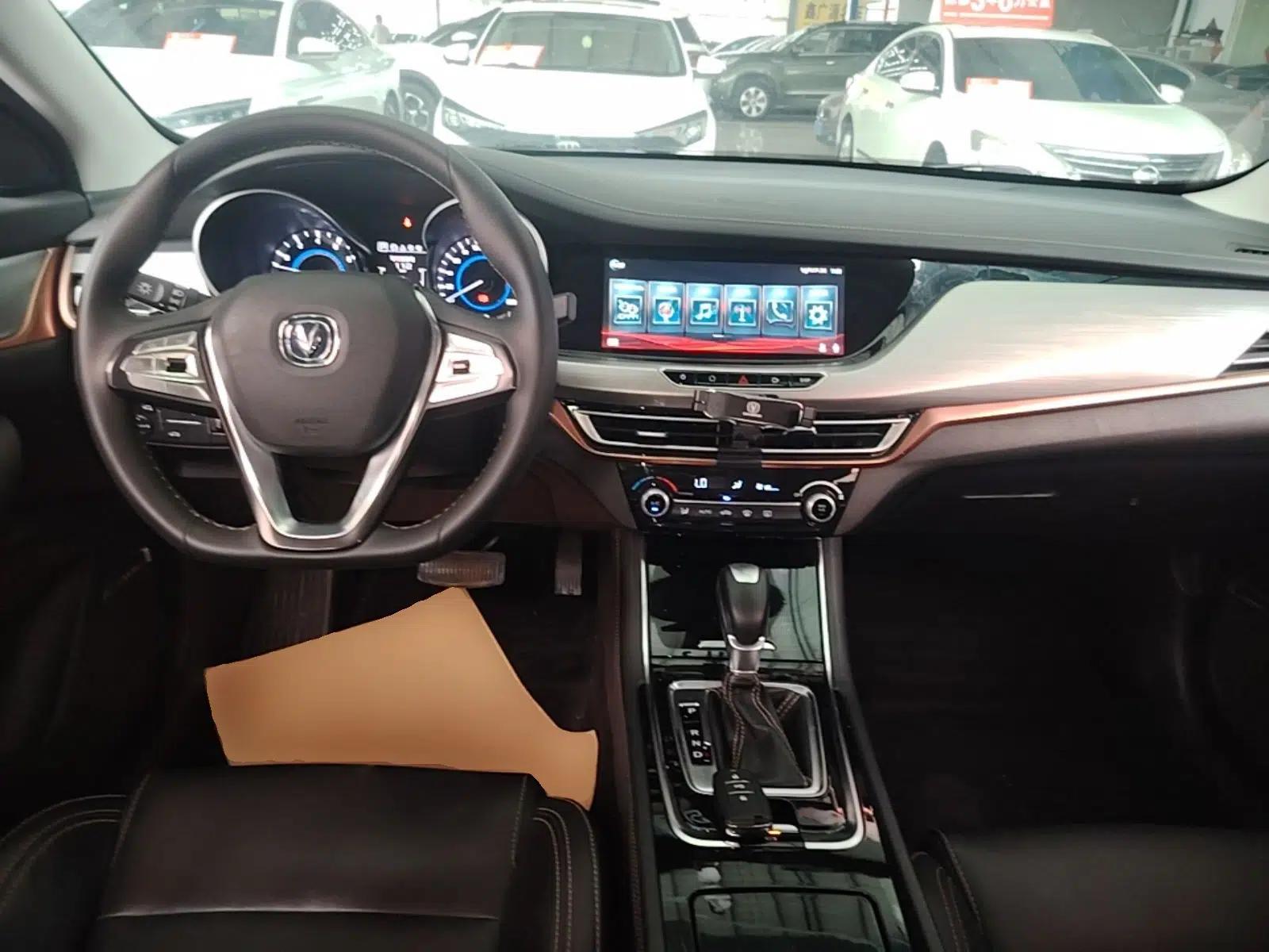 CHANGAN Eado 2018 1.6L GDI Automatic Trendy Model China V Standard — миниатюра 13
