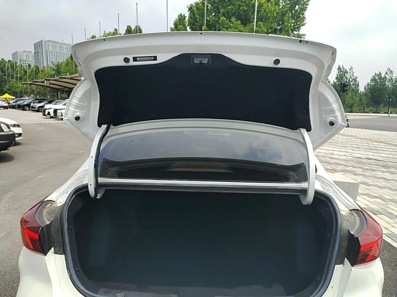 CHANGAN Eado 2020 PLUS 1.6L GDI Automatic Luxury Model — миниатюра 22