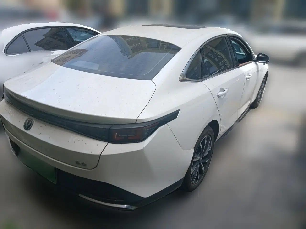 CHANGAN Eado 2025 Blue Whale 1.5T 500Bar Flagship Model — миниатюра 6