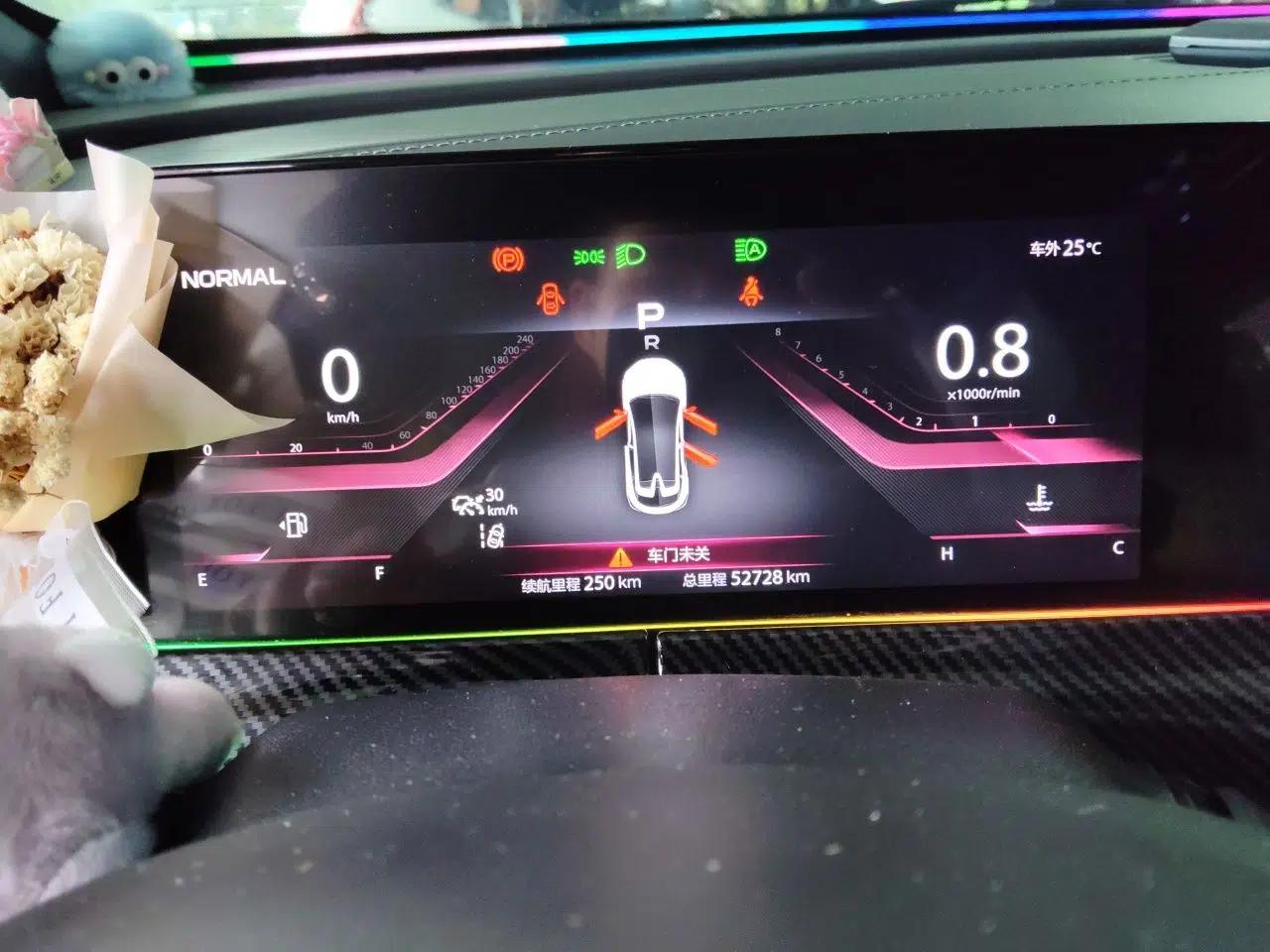 CHANGAN UNI-T 2020 1.5T Flagship Version — миниатюра 12