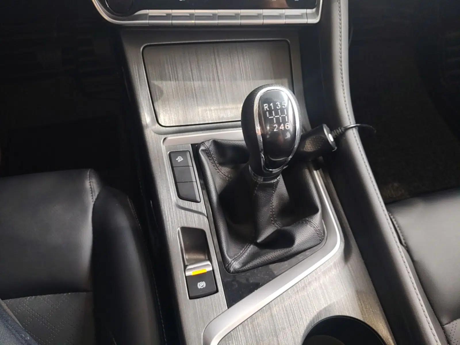 CHANGAN CS55PLUS 2020 1.5T Manual Colorful Model — миниатюра 16