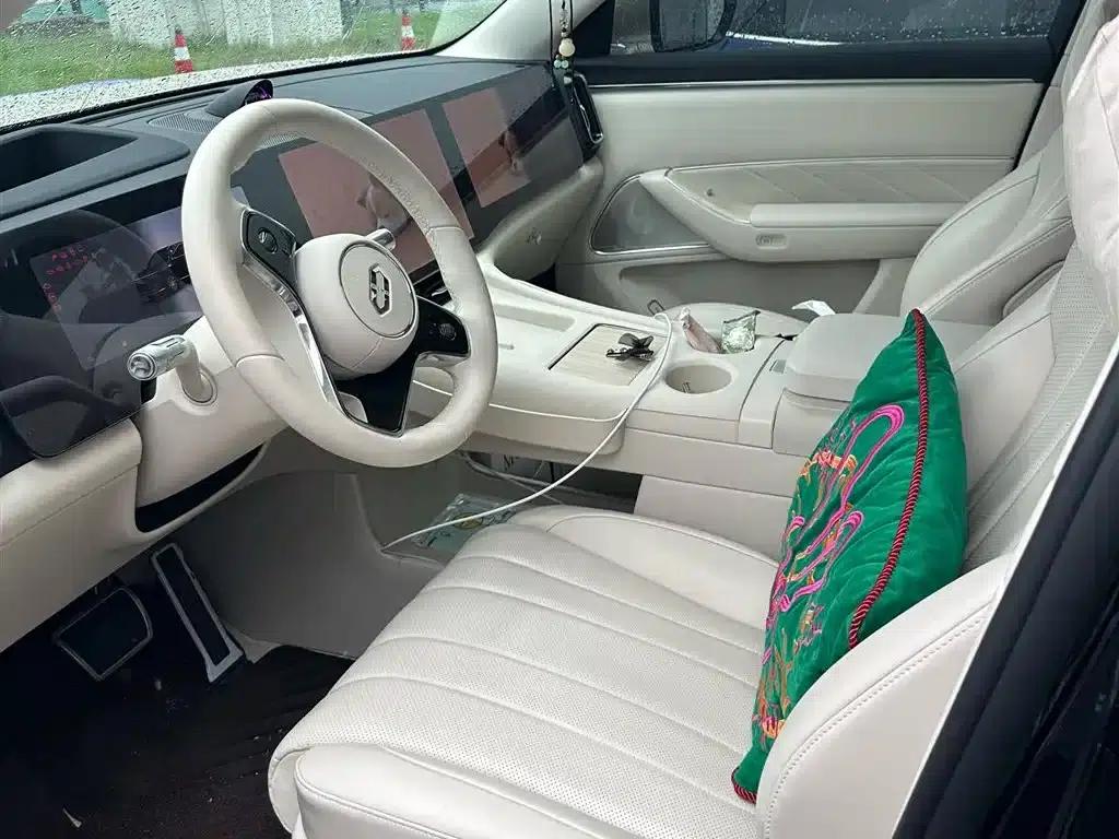 Wenjie M8 2025 Range Extended Max+ Version 53.4kWh 5-Seat Version (192-line LiDAR) — миниатюра 4