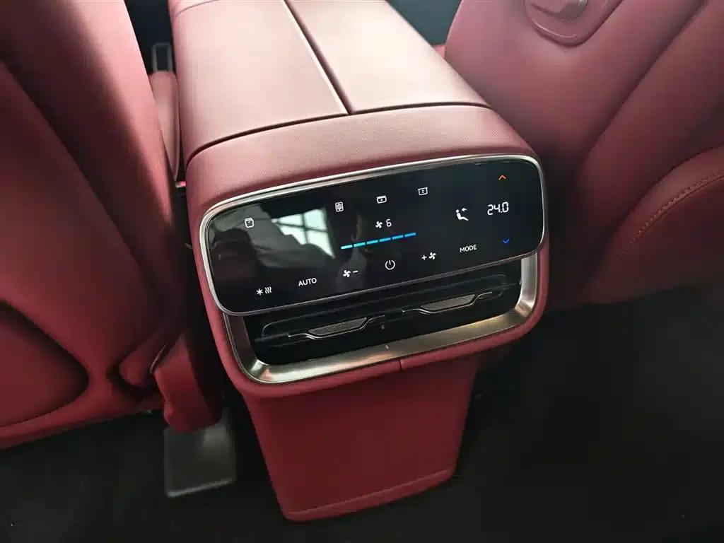 Wenjie M8 2025 Extended Range Max Edition (37kWh, 6-seater, 192-line LiDAR) — миниатюра 15
