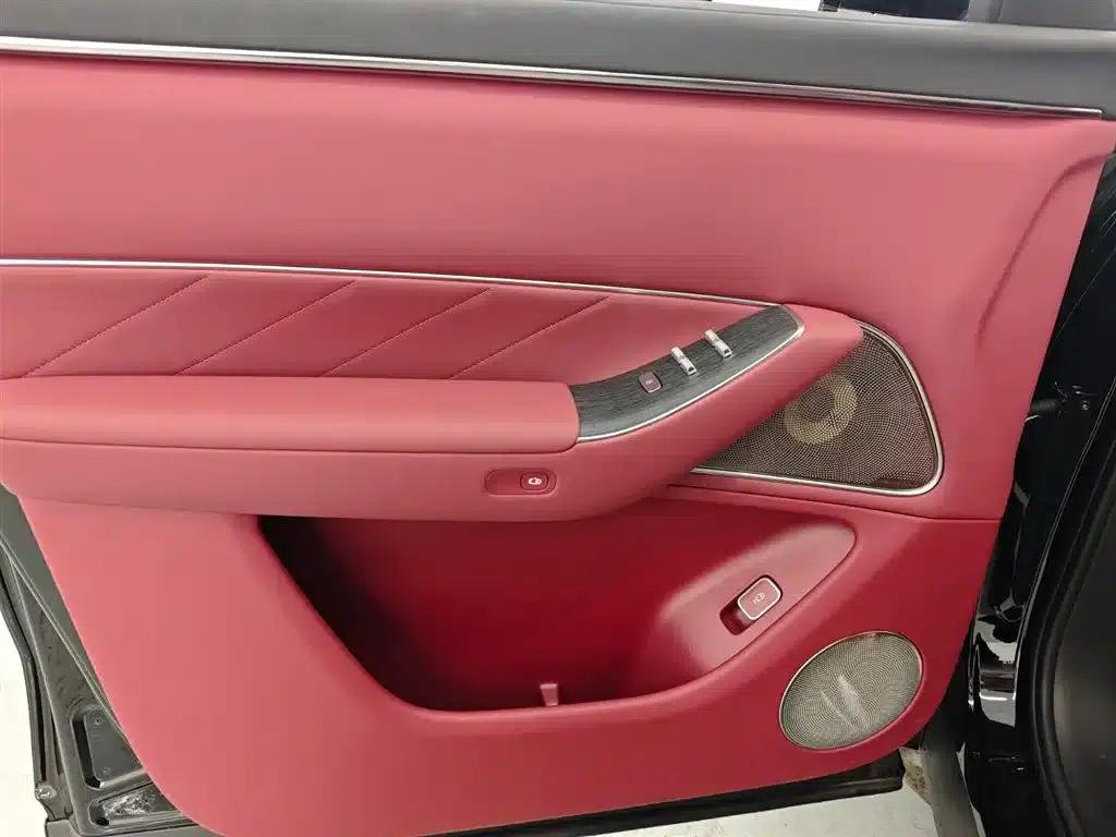 Wenjie M8 2025 Extended Range Max Edition (37kWh, 6-seater, 192-line LiDAR) — миниатюра 20