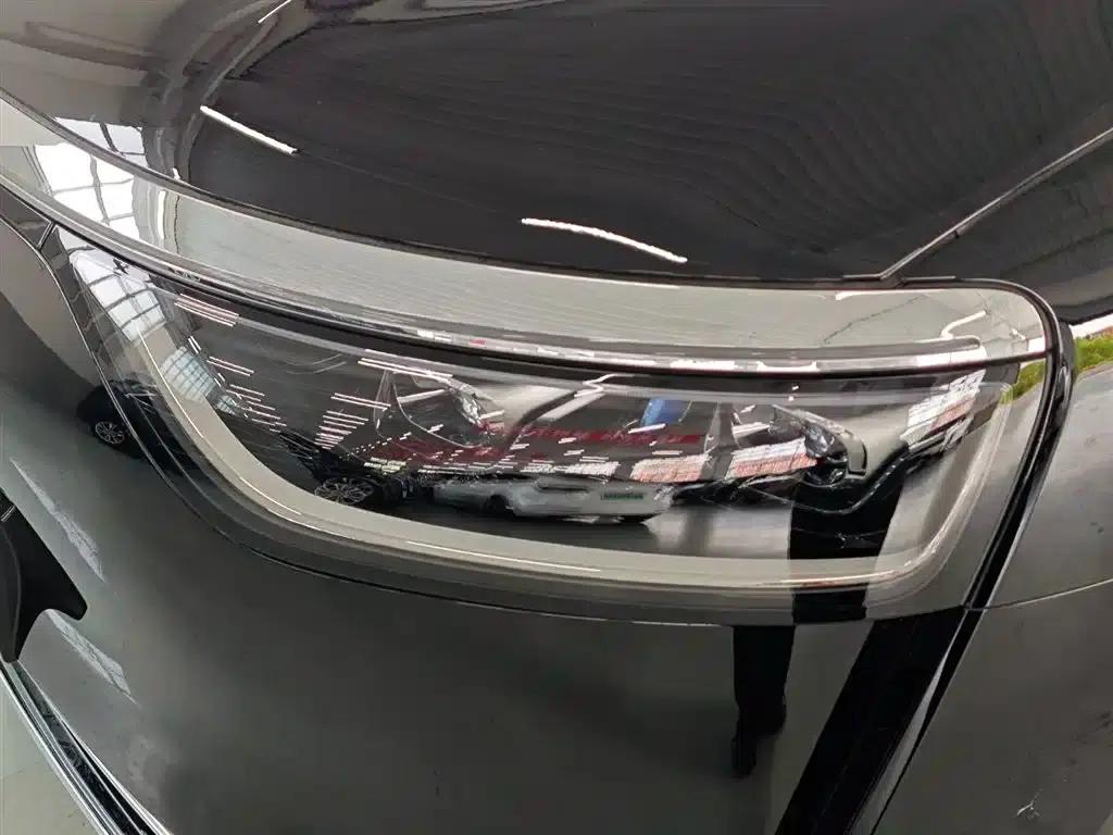 Wenjie M8 2025 Extended Range Max Edition (37kWh, 6-seater, 192-line LiDAR) — миниатюра 9