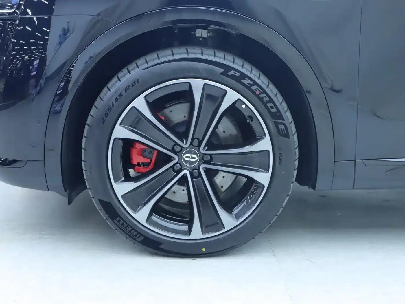 Wenjie M8 2025 Range Extended Max+ Version 53.4kWh 5-Seat Version (192-line LiDAR) — миниатюра 4