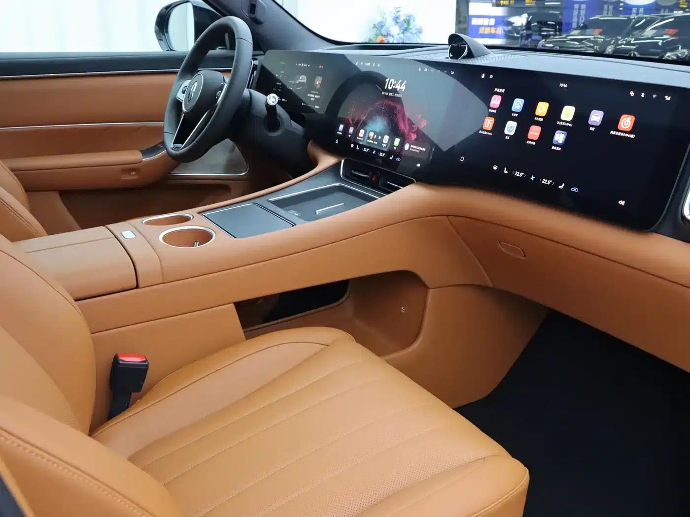 Wenjie M8 2025 Range Extended Max+ Version 53.4kWh 5-Seat Version (192-line LiDAR) — миниатюра 9