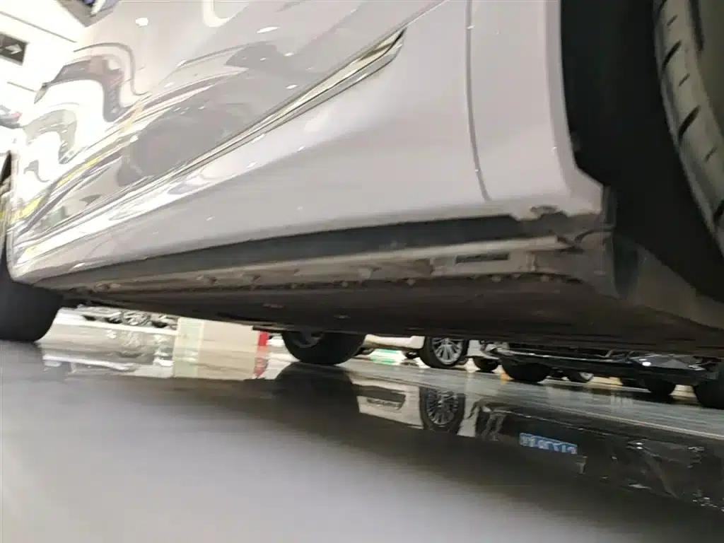 Wenjie M8 2025 Pure Electric Max+ 5-Seat Long Range Version (192-line LiDAR) — миниатюра 22