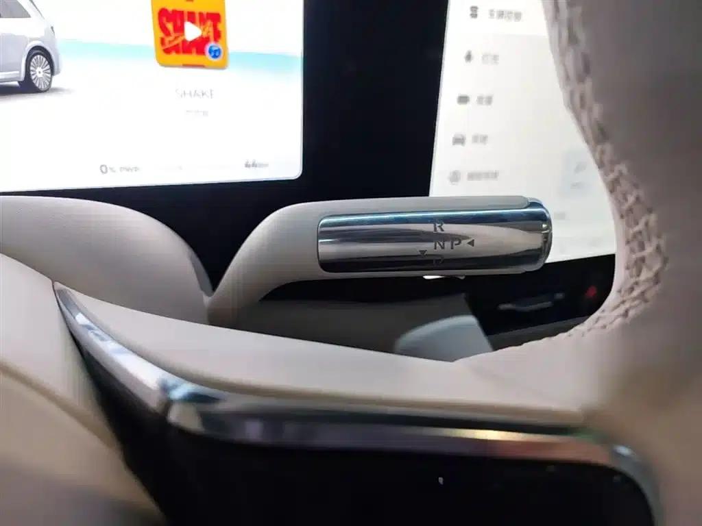 Wenjie M8 2025 Ultra Extended Range Edition (53.4kWh, 5-seater, 192-line LiDAR) — миниатюра 14