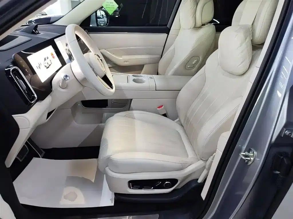 Wenjie M8 2025 Ultra Extended Range Edition (53.4kWh, 5-seater, 192-line LiDAR) — миниатюра 15