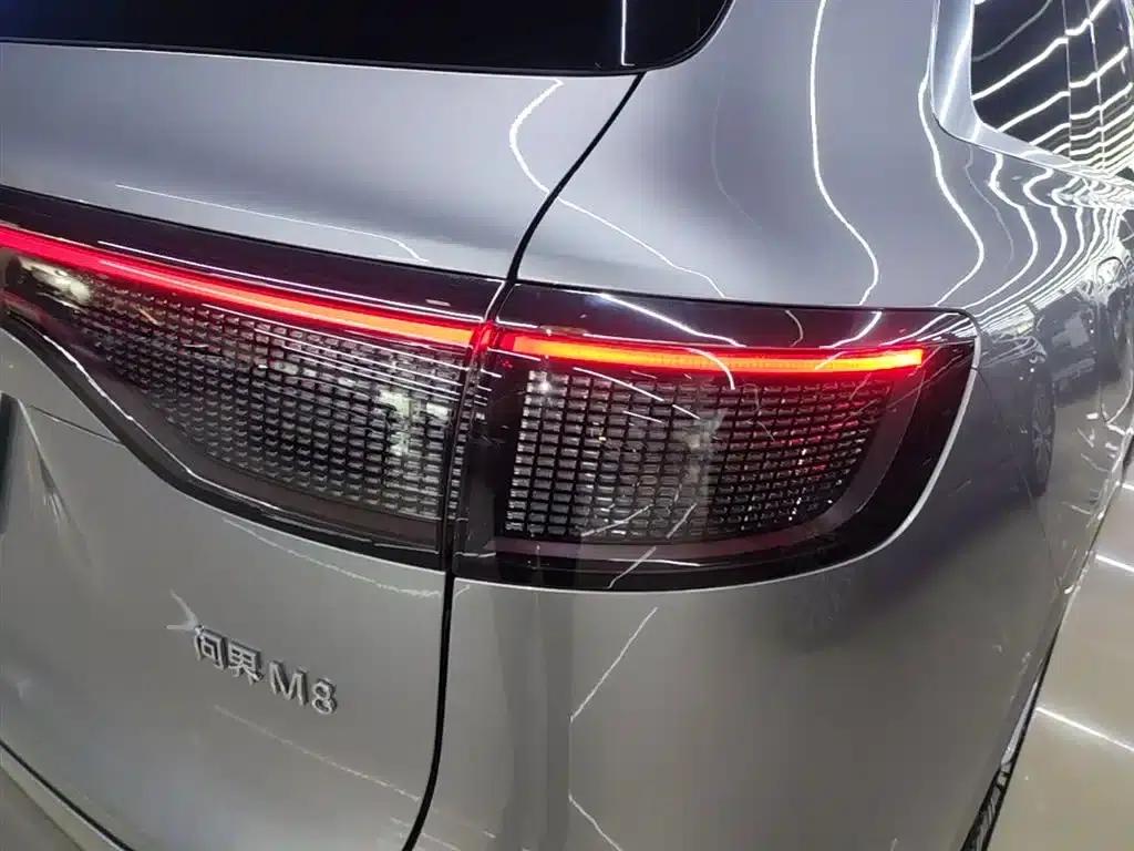 Wenjie M8 2025 Ultra Extended Range Edition (53.4kWh, 5-seater, 192-line LiDAR) — миниатюра 8