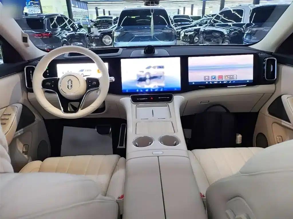 Wenjie M8 2025 Ultra Extended Range Edition (53.4kWh, 5-seater, 192-line LiDAR) — миниатюра 10