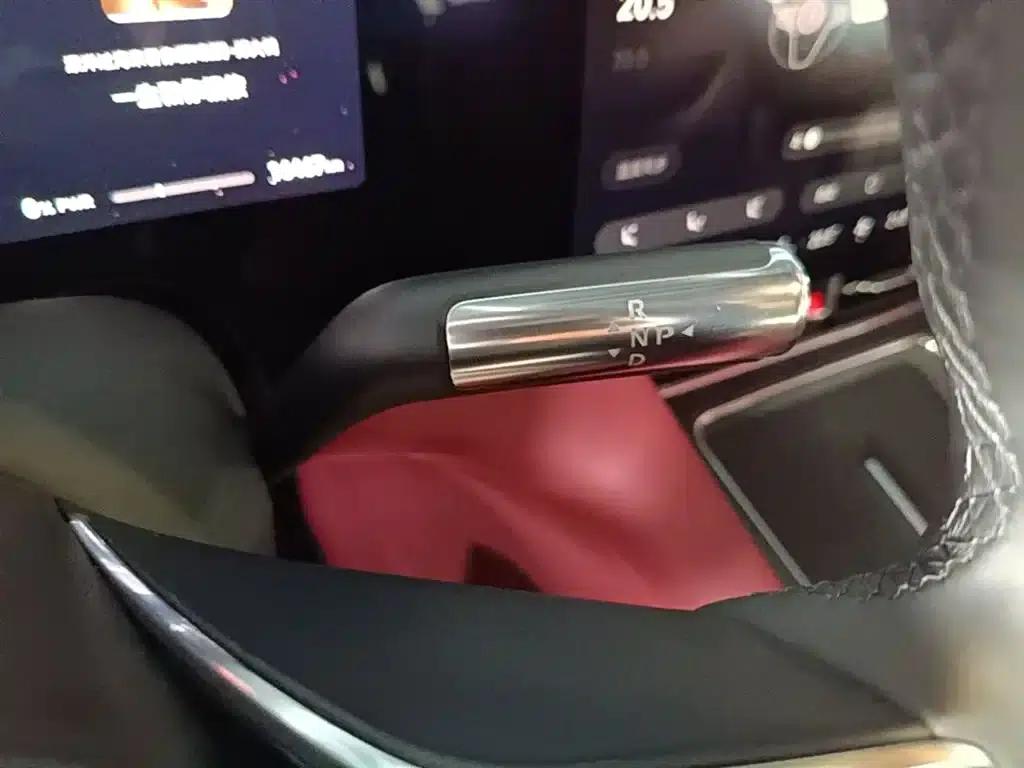 Wenjie M8 2025 Extended Range Max+ Version (53.4kWh, 6-seater, 192-line LiDAR) — миниатюра 14