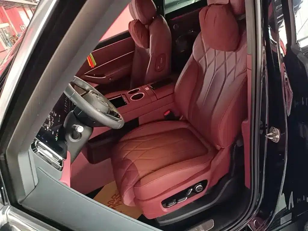 Wenjie M8 2025 Extended Range Max+ Version (53.4kWh, 6-seater, 192-line LiDAR) — миниатюра 15