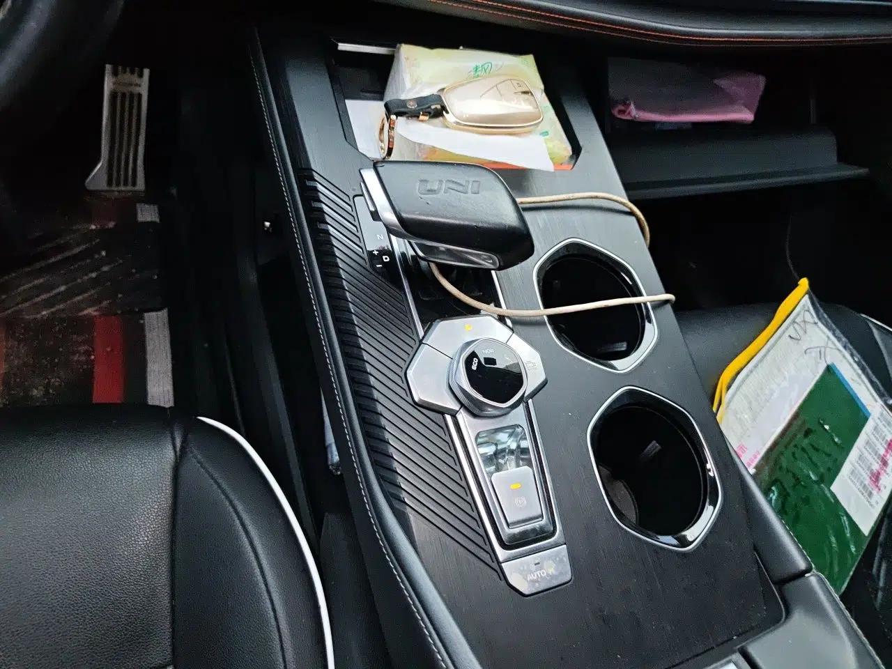 CHANGAN UNI-K 2021 2.0T Prestige Edition — миниатюра 15