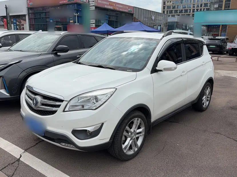 CHANGAN CS35 2016 1.6L Automatic Luxury Model China V Standard — миниатюра 2