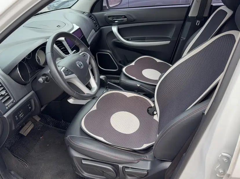 CHANGAN CS35 2016 1.6L Automatic Luxury Model China V Standard — миниатюра 11