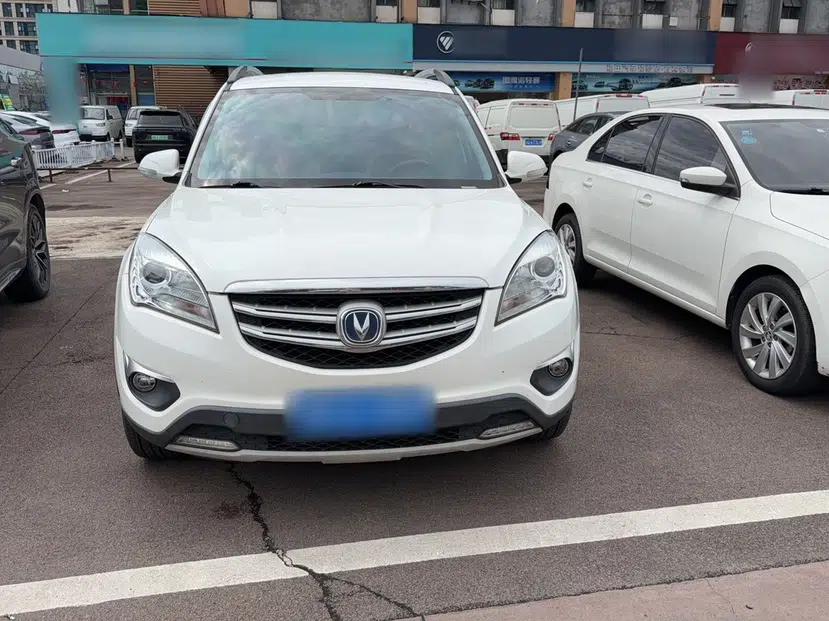 CHANGAN CS35 2016 1.6L Automatic Luxury Model China V Standard — миниатюра 3