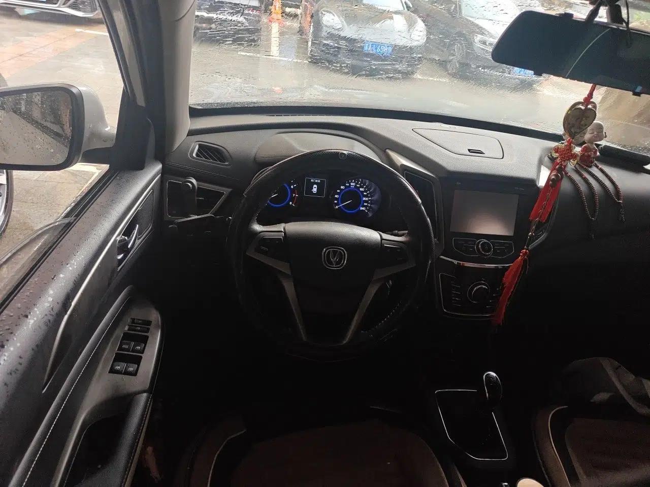CHANGAN CS35 2017 1.6L Manual Luxury Model — миниатюра 11