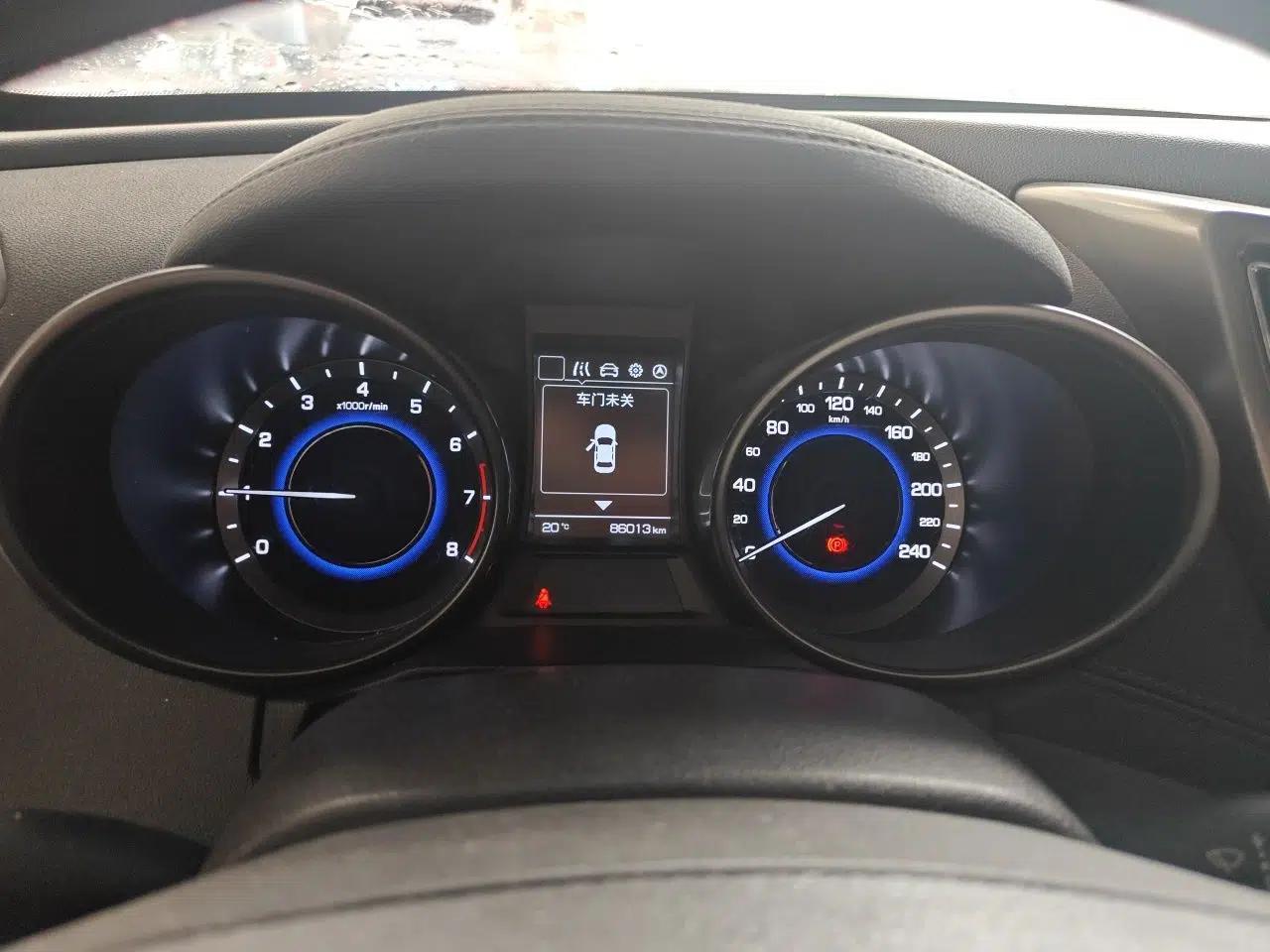 CHANGAN CS35 2017 1.6L Manual Luxury Model — миниатюра 12
