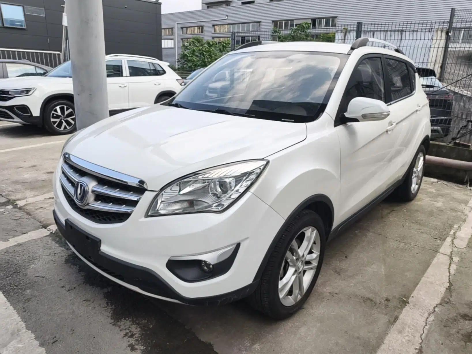 CHANGAN CS35 2015 1.6L Manual Luxury Model China IV Standard — миниатюра 1
