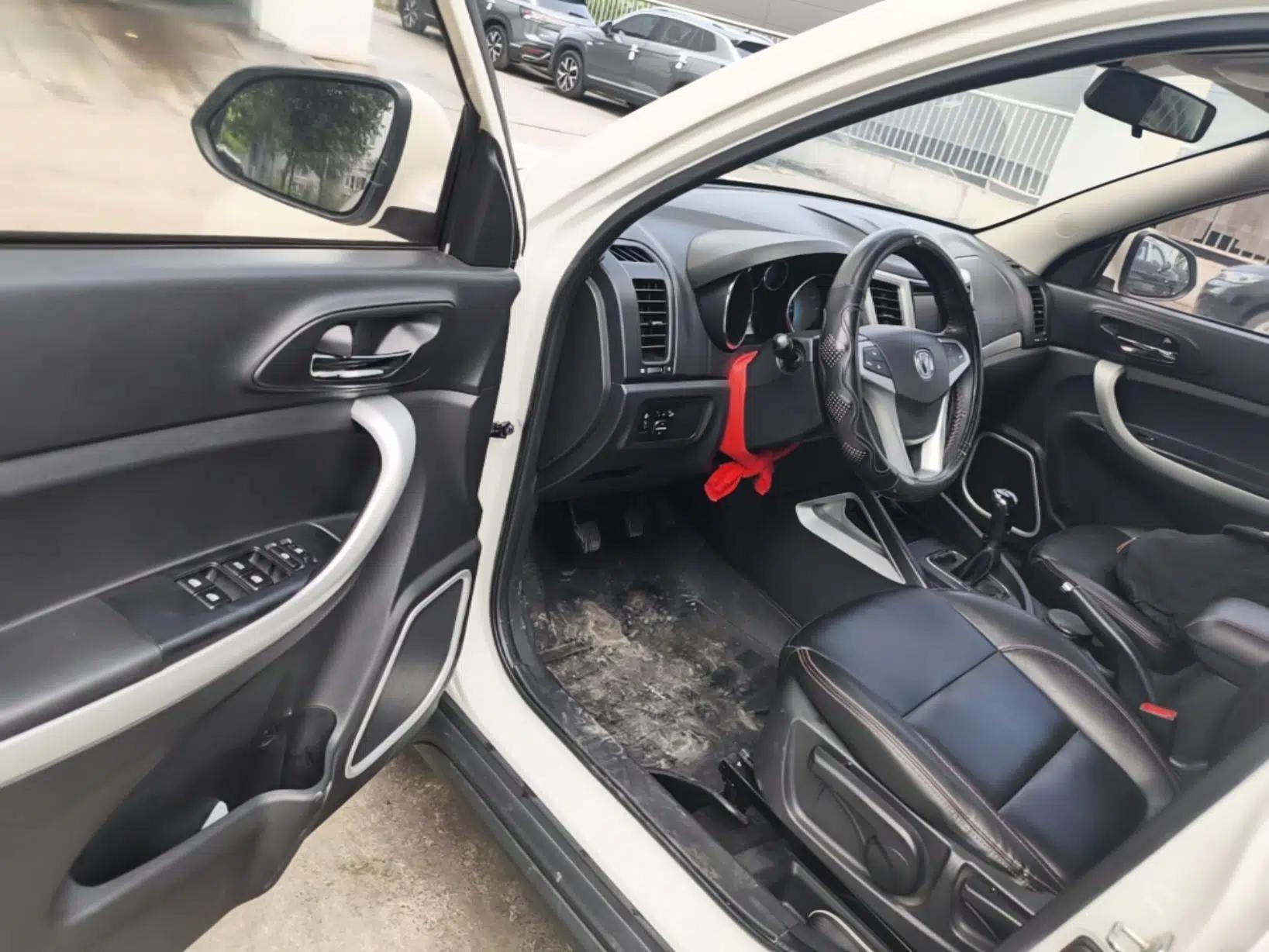 CHANGAN CS35 2015 1.6L Manual Luxury Model China IV Standard — миниатюра 19