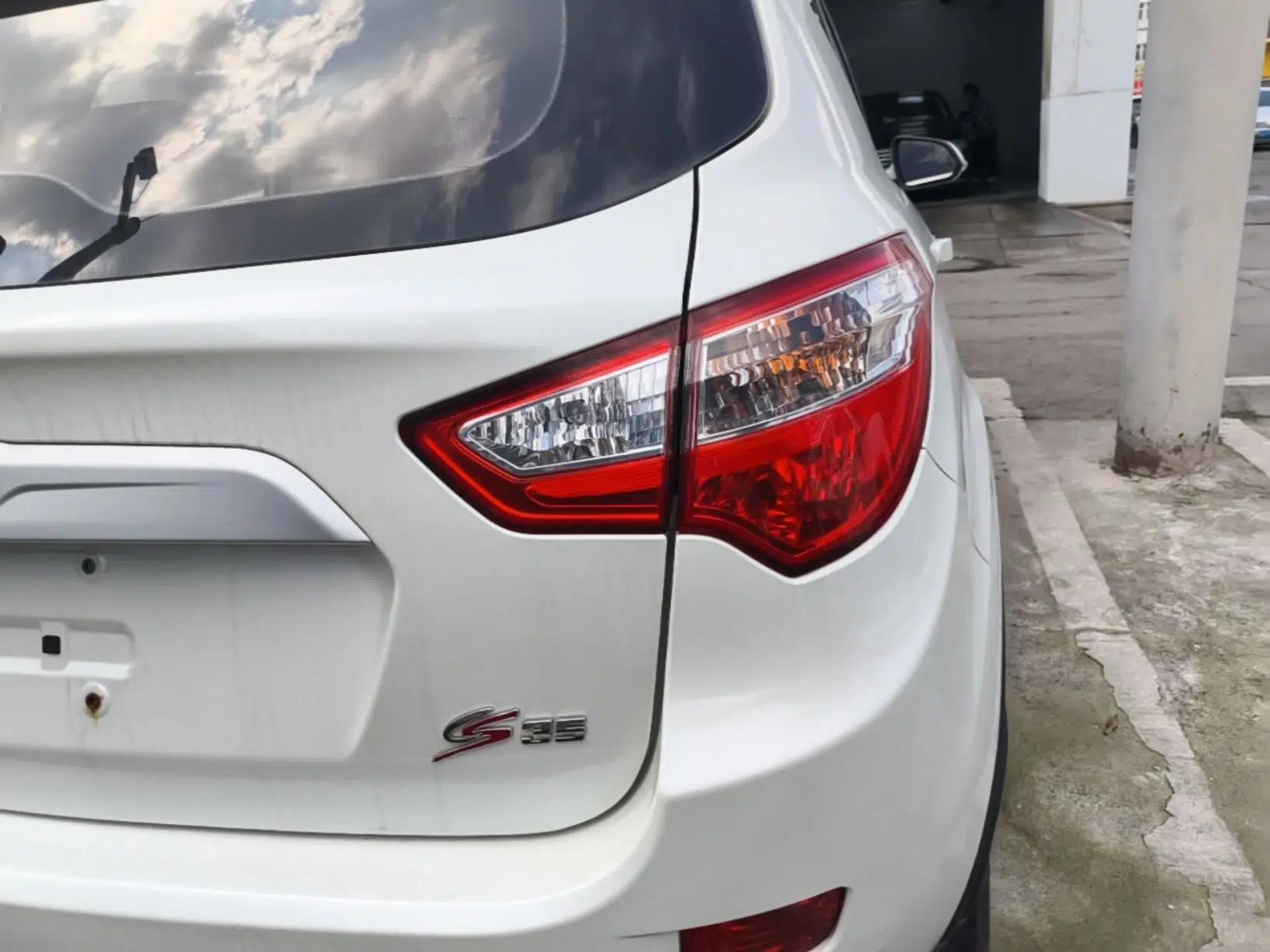 CHANGAN CS35 2015 1.6L Manual Luxury Model China IV Standard — миниатюра 7