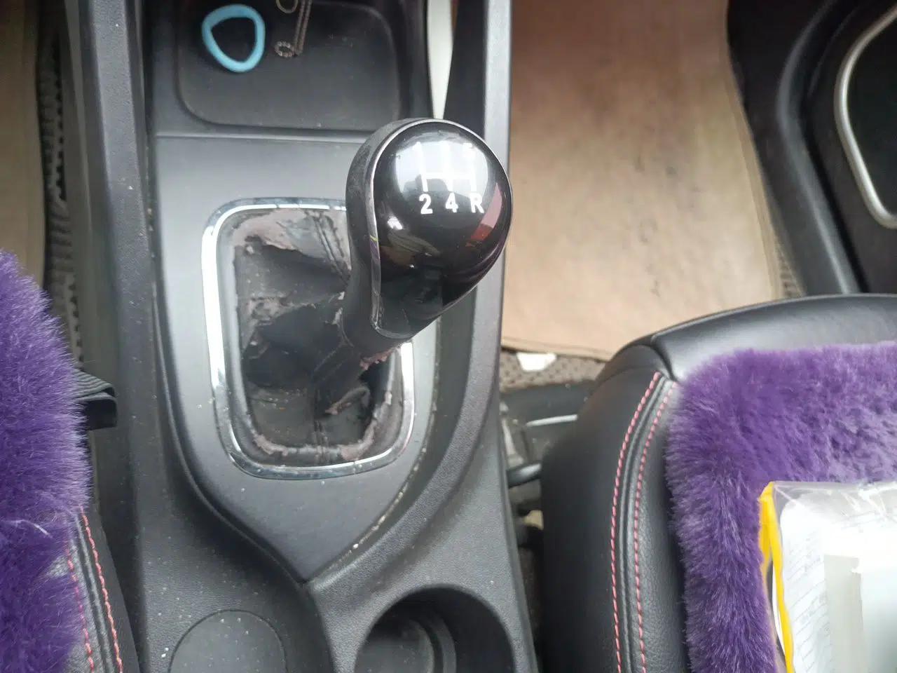 CHANGAN CS35 2014 1.6L Manual Luxury Model China IV Standard — миниатюра 15
