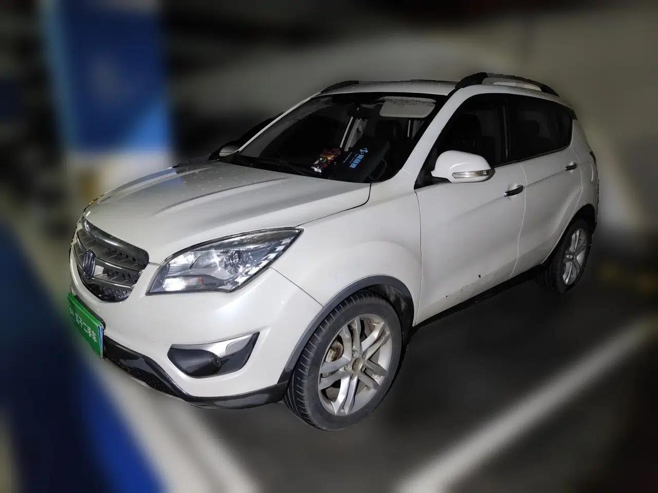 CHANGAN CS35 2015 1.6L Automatic Luxury Model China IV Standard — миниатюра 1